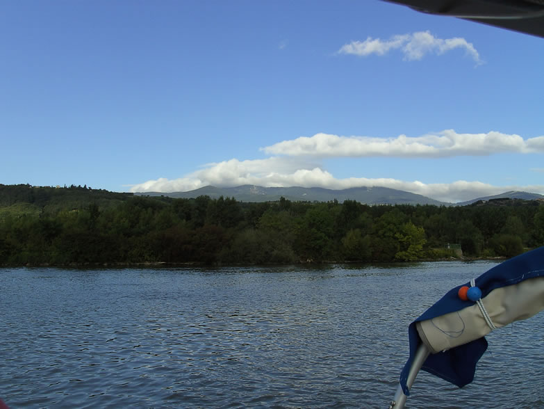 On the way to CRUAS, la MONTAGNE DU PILAT at the right bank of the river Rhone